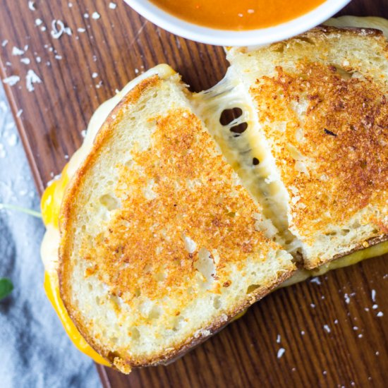 4 Cheese Garlic Grilled Cheese