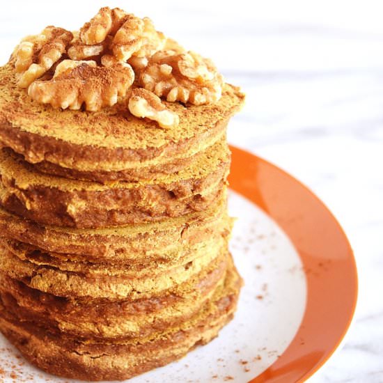 Vegan Pumpkin Spice Pancakes