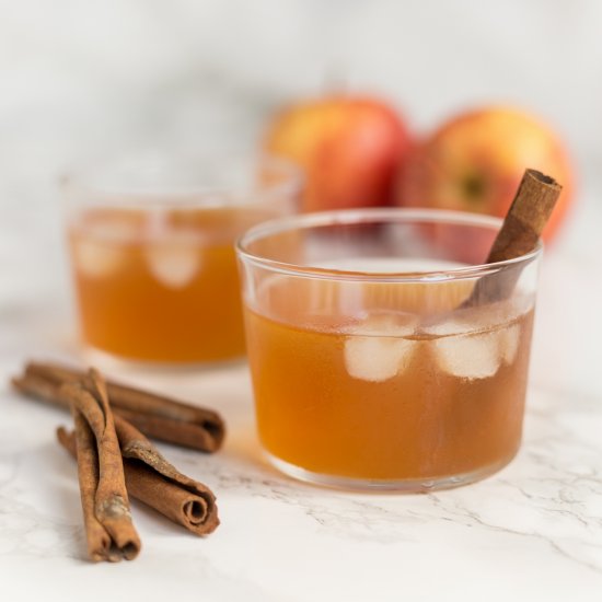 Szarlotka: Apple Juice and Vodka