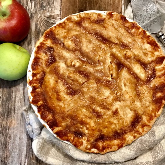 Classic Homemade Apple Pie