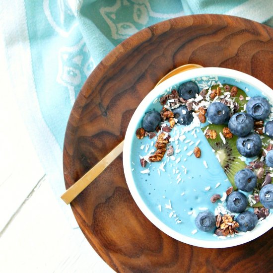 Turquoise Smoothie Bowl