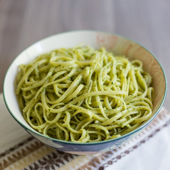 Home-made basil cashew pesto