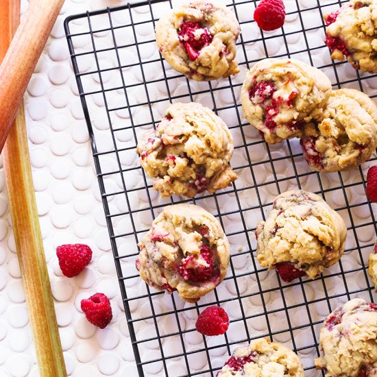 Rhubarb Raspberry Cookies