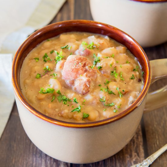 Creamy White Bean and Ham Hock Soup