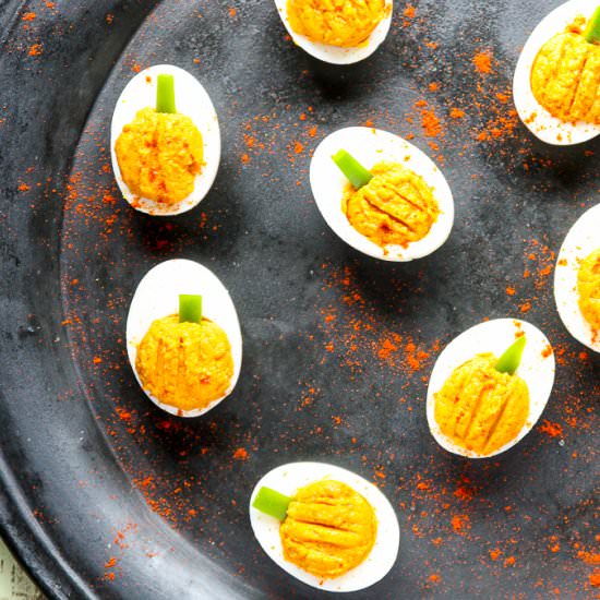 Halloween Deviled Egg Pumpkins