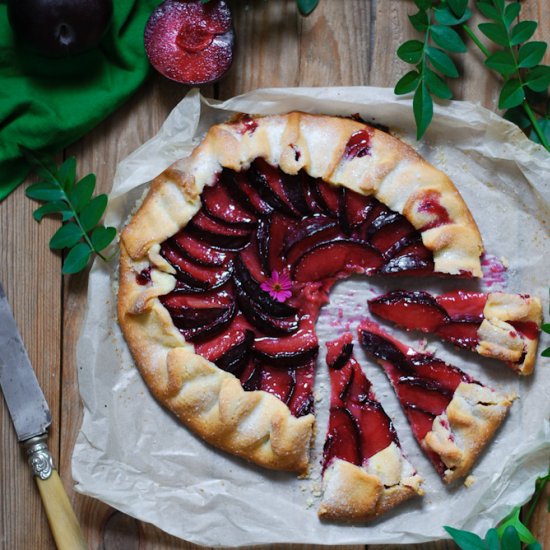 Plum galette