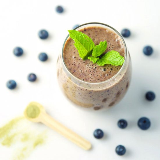 Blueberry Matcha Mint Smoothie