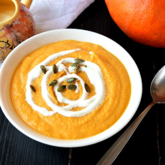 Pumpkin curry soup