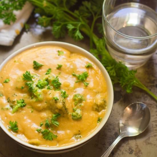 Vegan Broccoli Cheese Soup