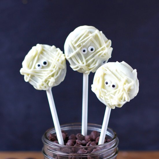 Easy Oreo Mummy Pops