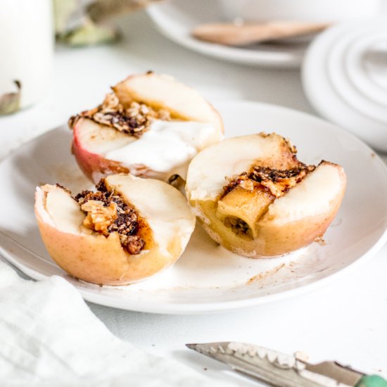 Vegan Baked Apples