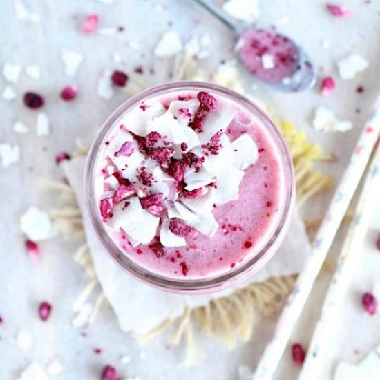 Ginger & Pomegranate Smoothie