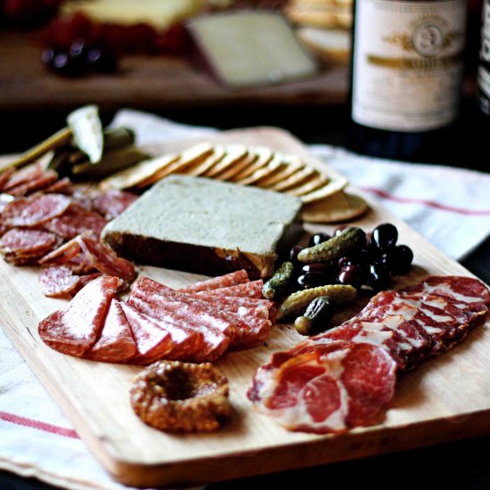 5 Tips for a Charcuterie Board