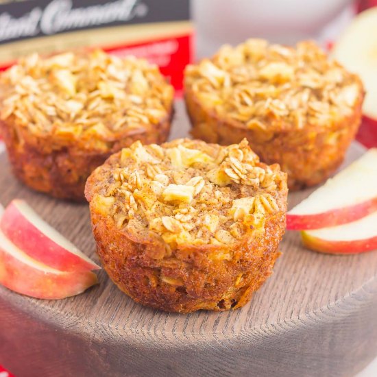 Apple Cinnamon Baked Oatmeal Cups