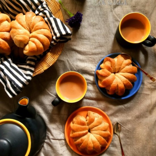 coffee caramel coconut flower buns