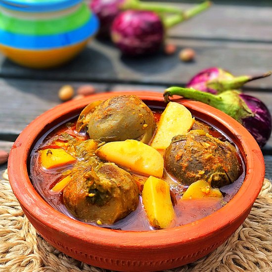 Ravaiya (Stuffed Aubergines)