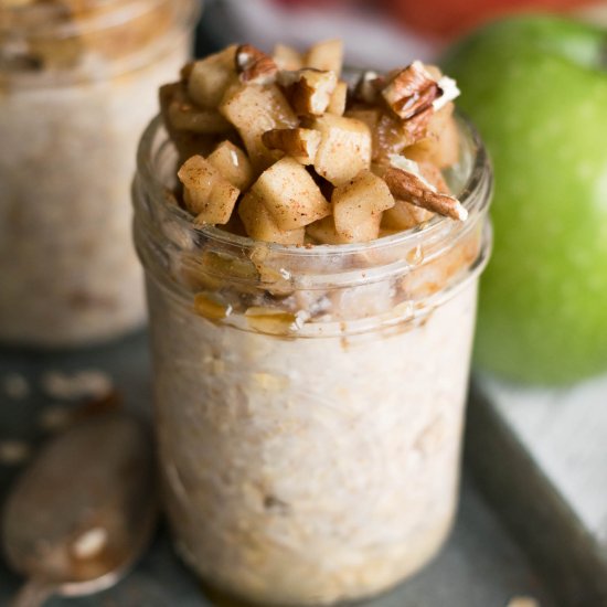 Apple Pie Overnight Oats