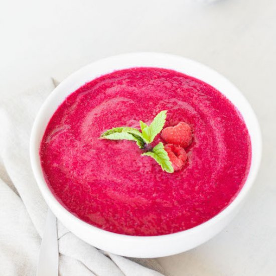 Sweet Beet Berry Smoothie Bowl