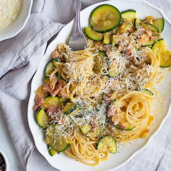 Spaghetti Carbonara with Zucchini