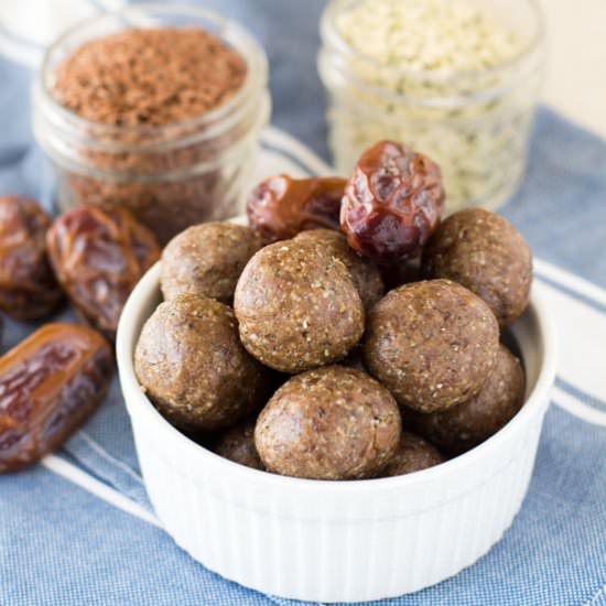 Flax & Hempseed Energy Bites!