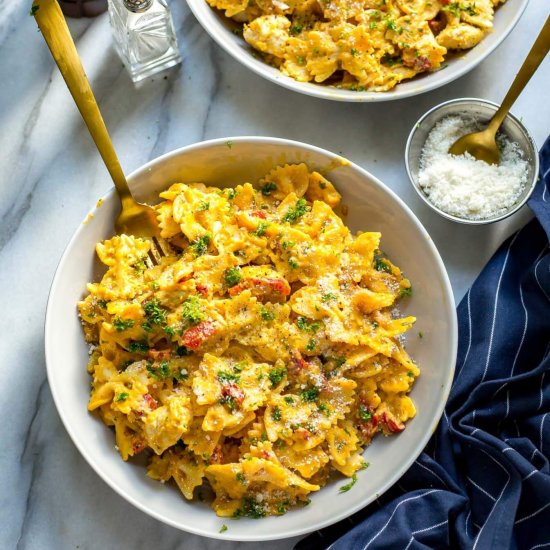 Healthy One Pot Pumpkin Alfredo