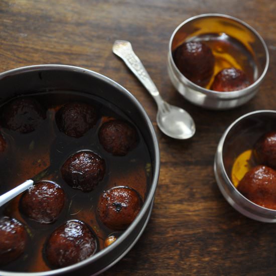 Gulab Jamun with Khoya