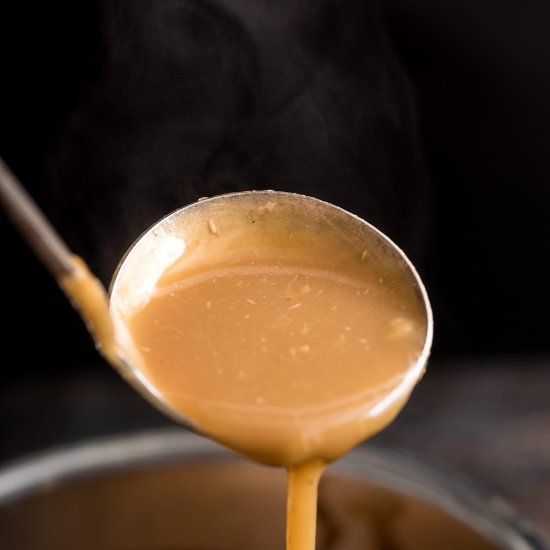 Roasted Garlic Gravy