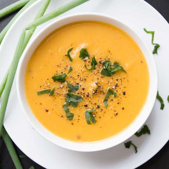 Creamy Vegan Potato Leek Soup