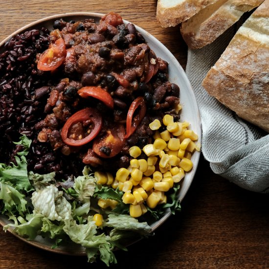 Smoky black bean chili