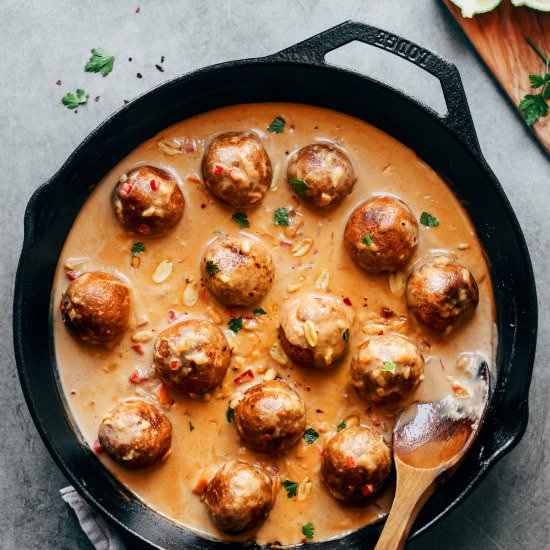 Fonio Balls in African Peanut Sauce