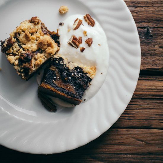 Pecan Nut Chocolate Pumpkin Crumble Cake