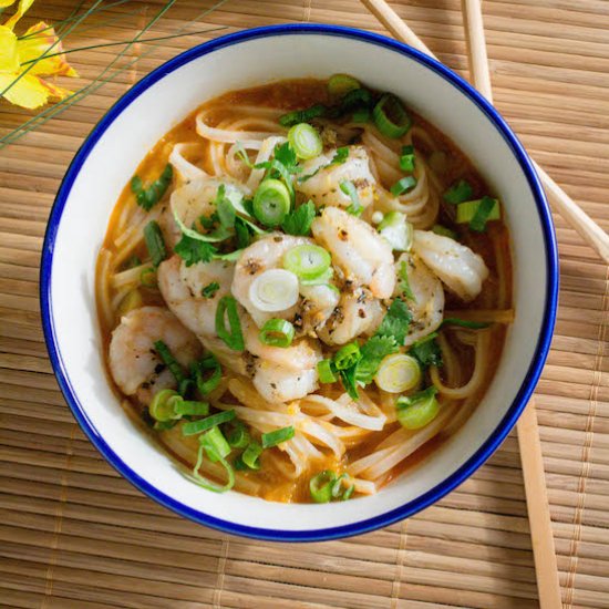 Sriracha Shrimp Noodle Bowl