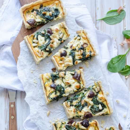 Easy Spinach-Feta-Olive Tarte