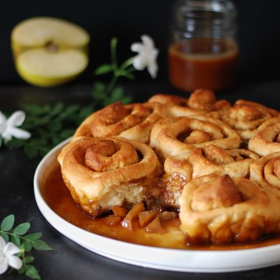 Apple caramel cinnamon roll