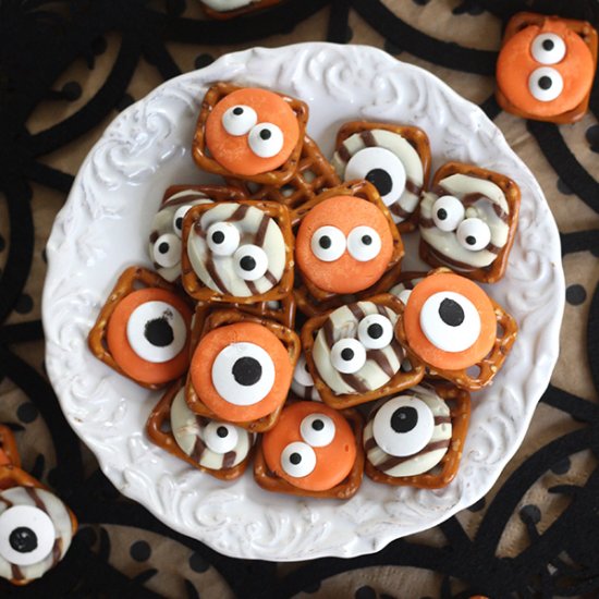 Monster Eye Pretzel Bites