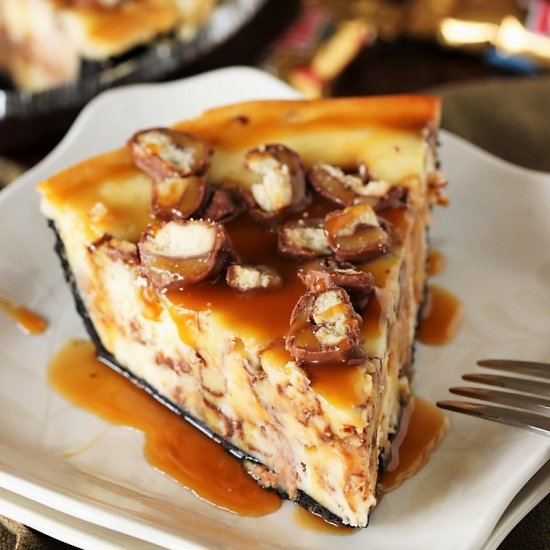 Twix Cheesecake Pie