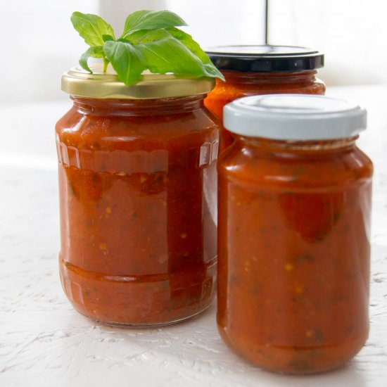 home made tomato sauce