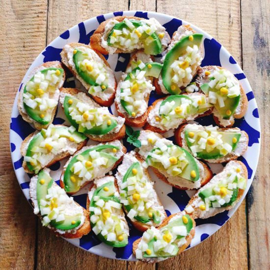 Mini Smoked Salmon Bruschettas