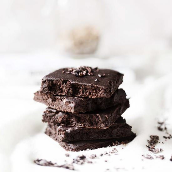 Healthy Banana & Cacao Brownies