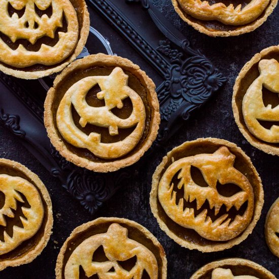 Jack-O-Lantern Pumpkin Pies