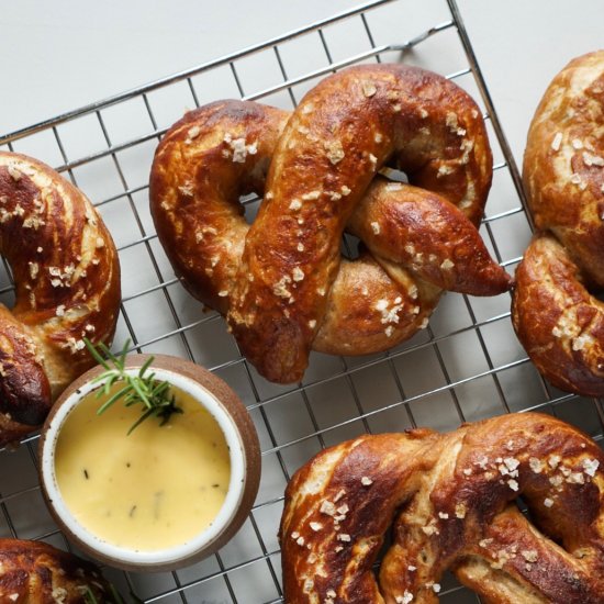 Apple Butter Pretzels + Cheddar Dip