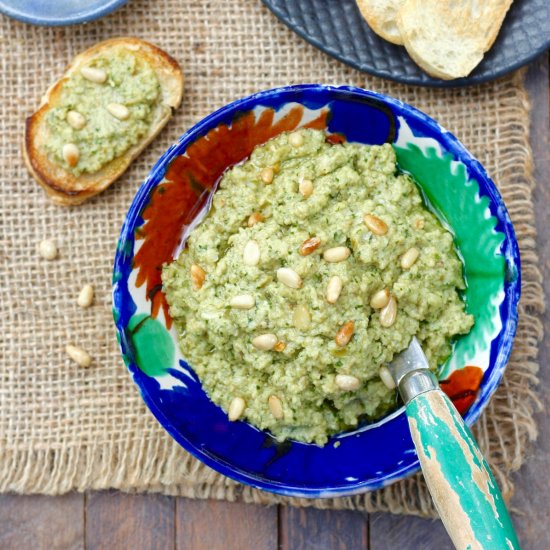 Irresistible Spicy Crostini