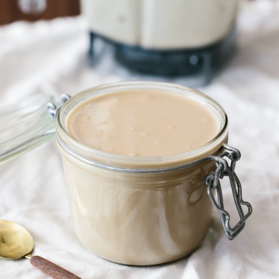 Easy Tahini (Super Creamy)