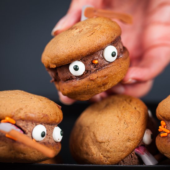 Cute Bloody Ax Mascarpone Cookies