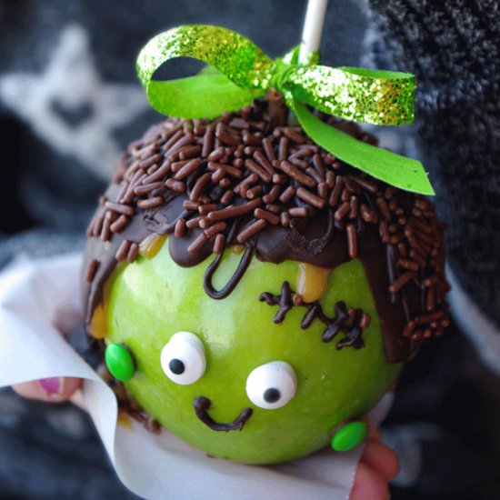 Wicked Good Caramel Apples