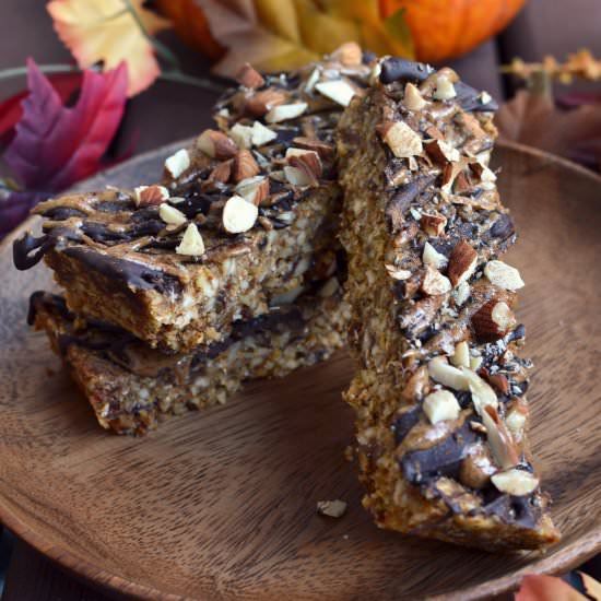 Vegan pumpkin spice larabars