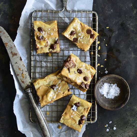 Peanut Butter Snickers Blondies