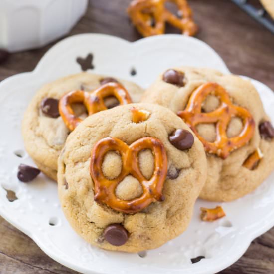 Peanut Butter Pretzel Cookies