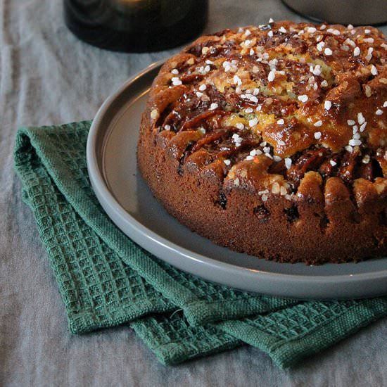 Spiced Swedish Apple Cake