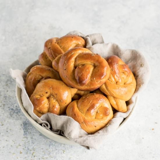 Garlic Sweet Potato Knots